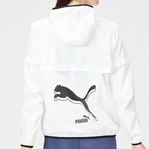 Puma White Utility Jacket Lightweight Sporty Design